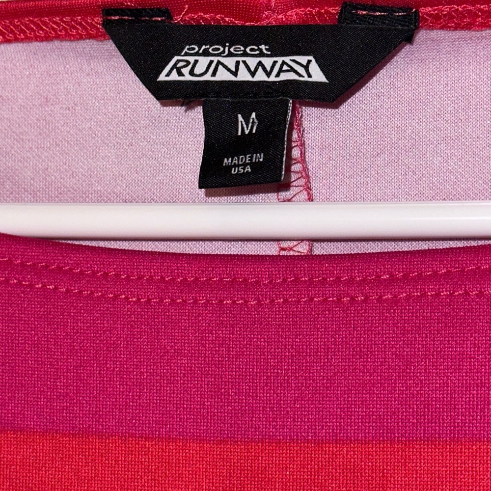 Project Runway Stripe Knit Bodycon Dress Pink. Size M - Picture 4 of 6